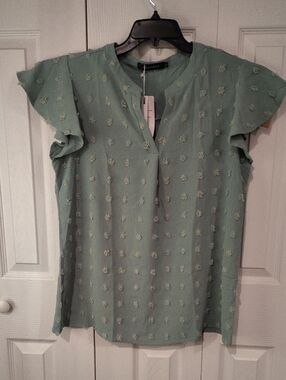 Mint Green Textured Flutter Shirt Sleeve Blouse By Merokeety Sz Large NWT